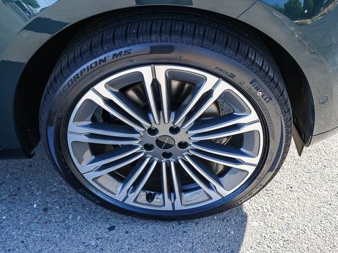 New 2026 Land Rover Range Rover SE image 14