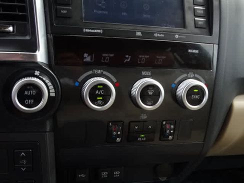 Used 2020 Toyota Sequoia Platinum RWD image 44