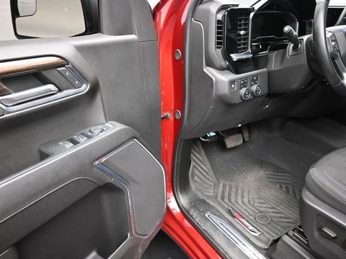 Used 2024 Chevrolet Silverado 1500 RST w/ Z71 Off-Road Package AWD/4WD image 14