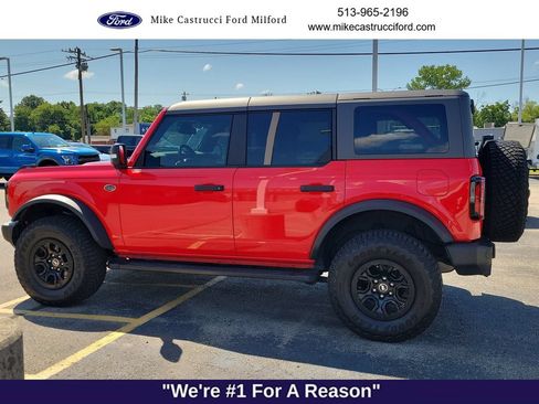 Certified 2023 Ford Bronco Wildtrak AWD/4WD image 2