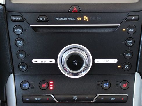 Used 2019 Ford Edge Titanium w/ Equipment Group 301A image 30