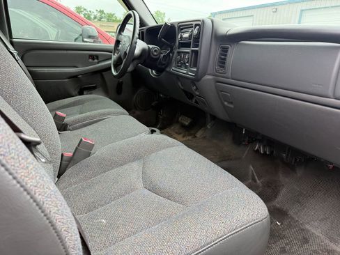 Used 2007 Chevrolet Silverado 1500 W/T RWD image 3