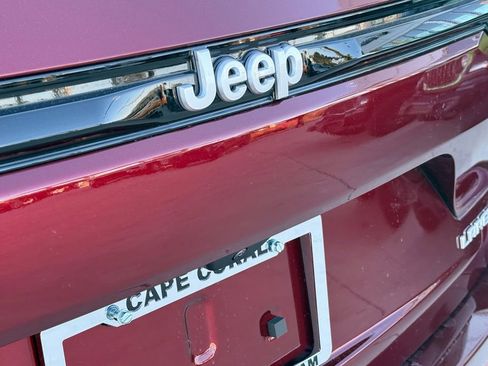 New 2026 Jeep Grand Cherokee Laredo image 33