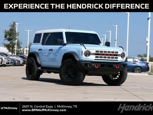 Used 2025 Ford Bronco Heritage Edition AWD/4WD image 1