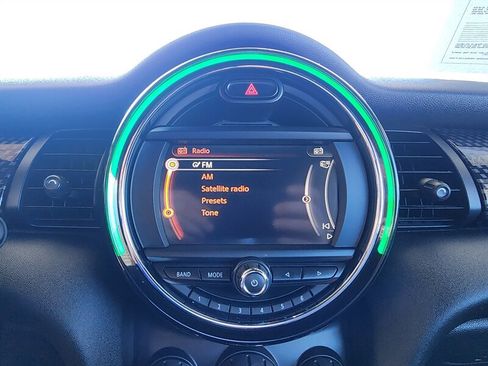 Used 2016 MINI Cooper S image 40