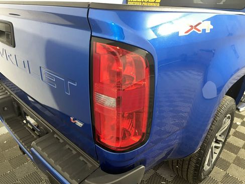 Used 2021 Chevrolet Colorado W/T w/ Custom Special Edition AWD/4WD image 12