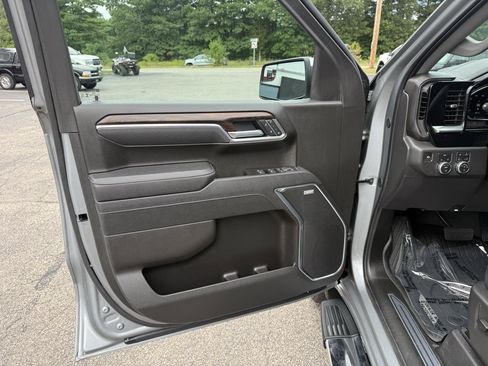 Used 2026 GMC Sierra 1500 SLT w/ SLT Premium Package AWD/4WD image 27