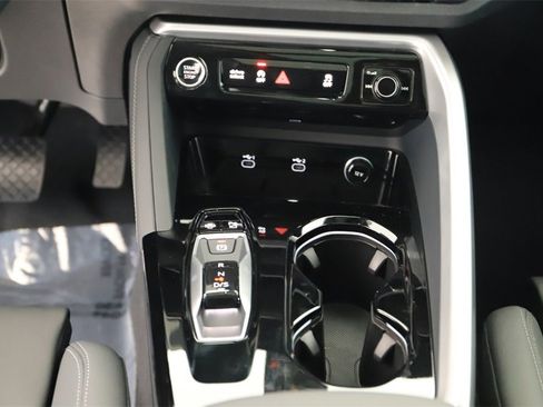 New 2025 Audi Q5 Prestige image 21