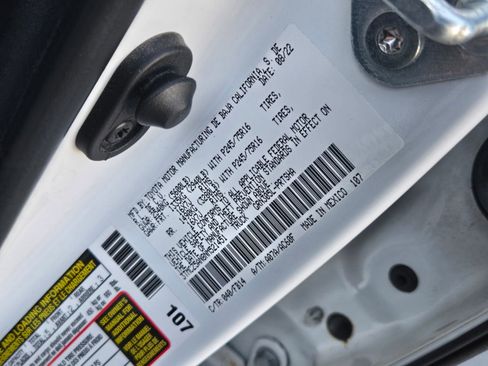 Certified 2022 Toyota Tacoma SR image 25