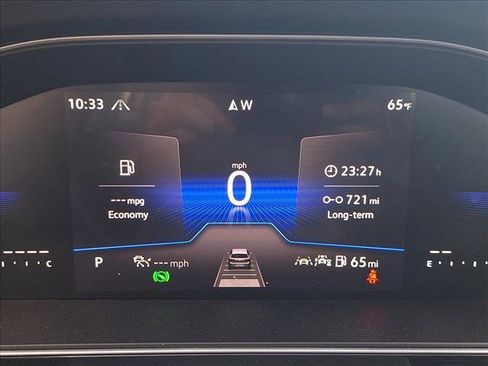 Used 2022 Chevrolet Bolt EUV LT w/ Convenience Package image 12