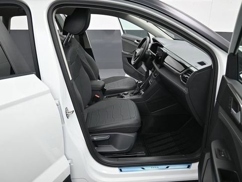 New 2026 Volkswagen Taos SE AWD/4WD image 14