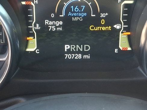 Certified 2022 Jeep Wrangler Unlimited Sahara w/ Cold Weather Group AWD/4WD image 5