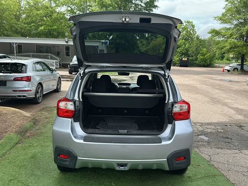 Used 2017 Subaru Crosstrek 2.0i Premium AWD/4WD image 11