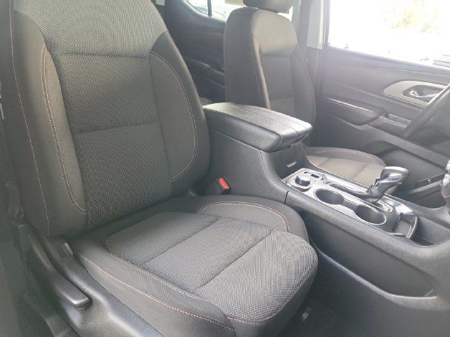 Used 2021 Chevrolet Traverse LT FWD image 24