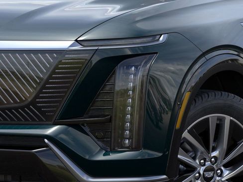 New 2026 Cadillac Vistiq Luxury AWD/4WD image 10
