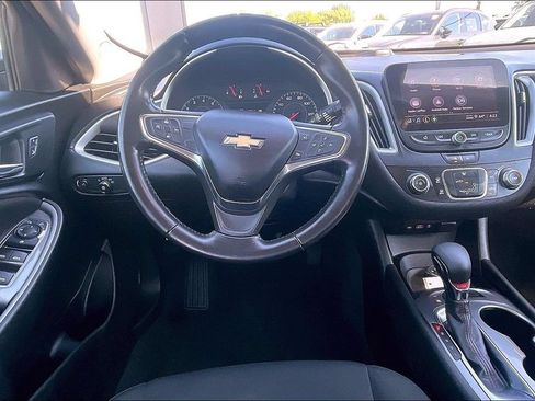 Used 2021 Chevrolet Malibu RS FWD image 4