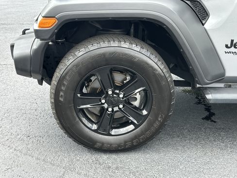 Used 2021 Jeep Wrangler Unlimited Sport AWD/4WD image 11