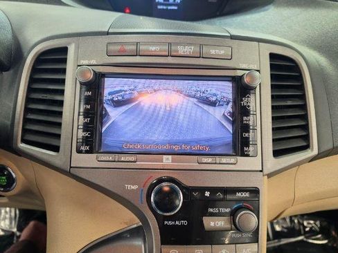 Used 2009 Toyota Venza FWD image 28