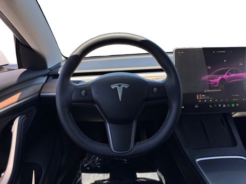 Used 2022 Tesla Model 3 RWD image 12