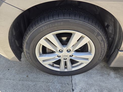 Used 2015 Nissan Quest SL w/ Bose Package FWD image 2