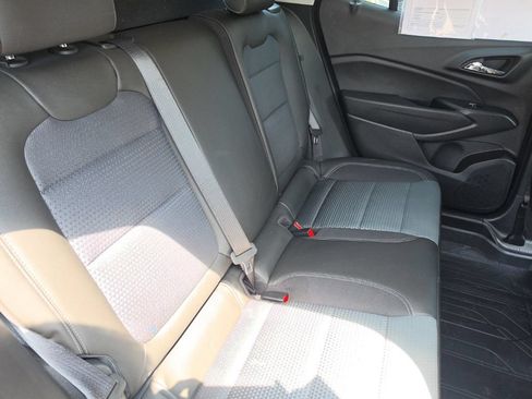 Certified 2025 Chevrolet Trax LT w/ Driver Confidence Package FWD image 26