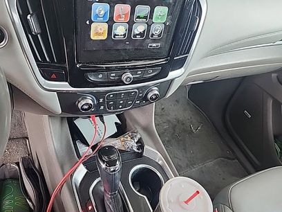 Used 2019 Chevrolet Traverse LT w/ LT Premium Package