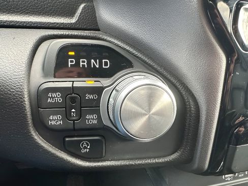 Used 2025 RAM 1500 Laramie AWD/4WD image 21