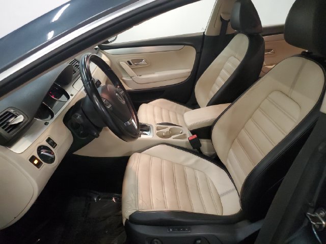 Used 2010 Volkswagen CC Luxury FWD image 11