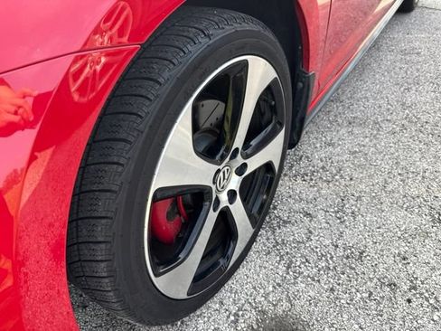 Used 2015 Volkswagen GTI S FWD image 11