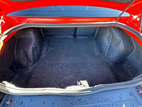 Used 2018 Dodge Challenger GT w/ Driver Convenience Group image 15