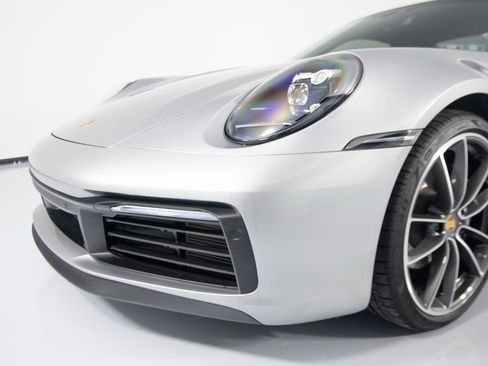 Certified 2021 Porsche 911 Carrera image 14