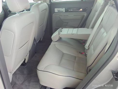 Used 2008 Lincoln MKX 2WD image 5