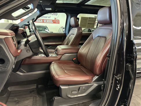 Certified 2022 Ford Expedition Max Limited image 5