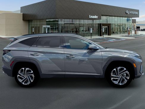 New 2026 Hyundai Tucson Limited FWD image 9