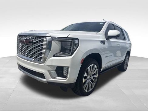 Used 2023 GMC Yukon Denali w/ Advanced Technology Package AWD/4WD image 1