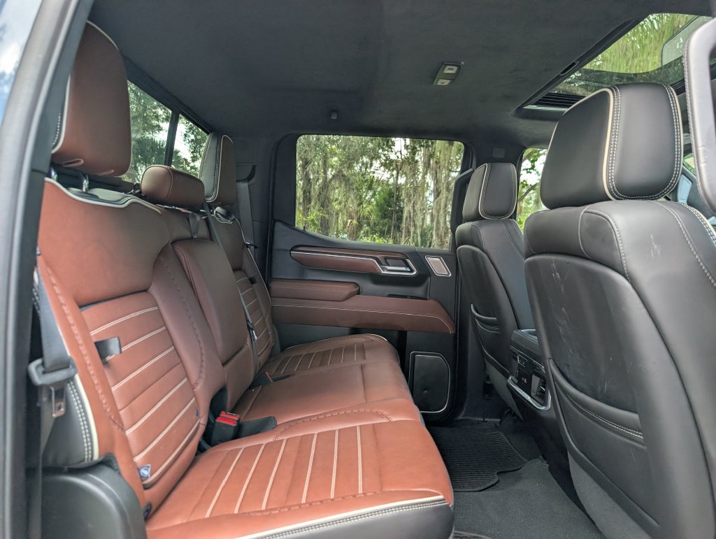 Used 2025 GMC Sierra 1500 Denali Ultimate AWD/4WD image 26