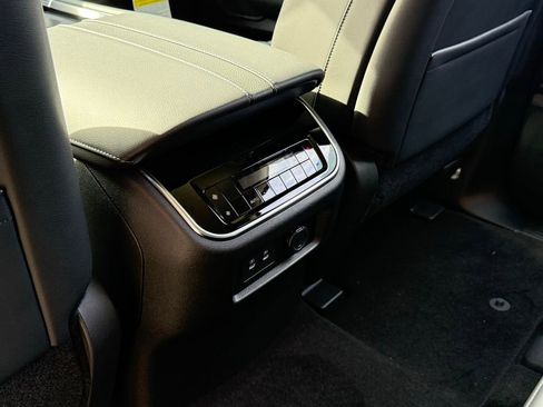 New 2026 Nissan Armada SV image 22