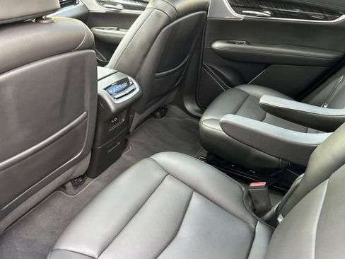 Certified 2025 Cadillac XT6 Premium Luxury image 12