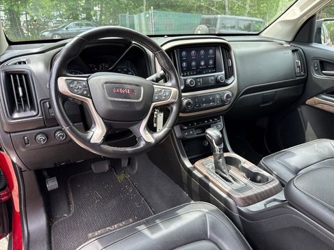 Used 2022 GMC Canyon Denali AWD/4WD image 13