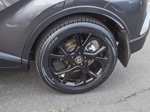 Certified 2021 Toyota C-HR Nightshade image 9