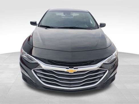 Used 2024 Chevrolet Malibu LT image 2