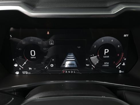 New 2026 GMC Canyon Elevation w/ Convenience Package RWD image 18