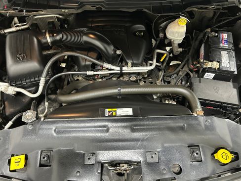 Used 2016 RAM 1500 Sport w/ Black Ram 1500 Sport Group image 19