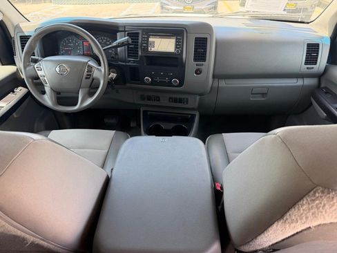 Used 2015 Nissan NV 3500 SV w/ Technology Package RWD image 24