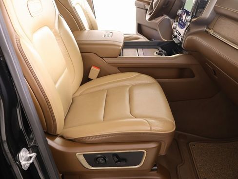 Used 2019 RAM 1500 Limited image 14