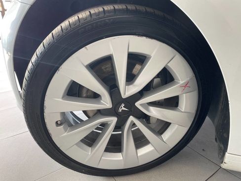 Used 2022 Tesla Model 3 image 10