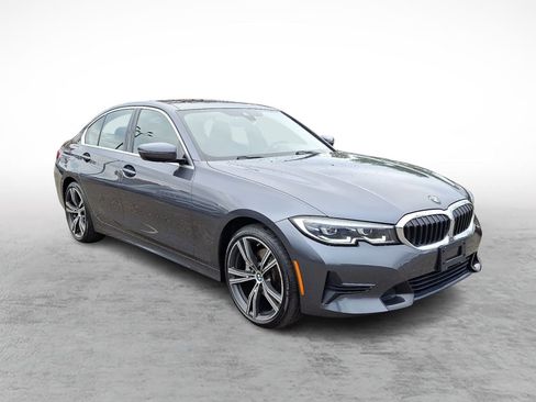 Used 2021 BMW 330i xDrive Sedan w/ Convenience Package image 7
