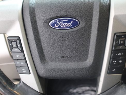 Used 2017 Ford Expedition Limited w/ Equipment Group 301A image 35