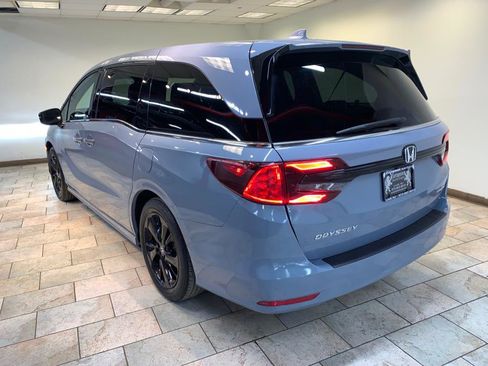 Used 2023 Honda Odyssey Sport image 7