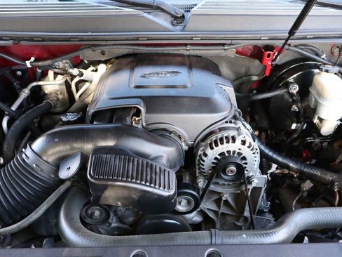 Used 2011 GMC Yukon Denali image 42